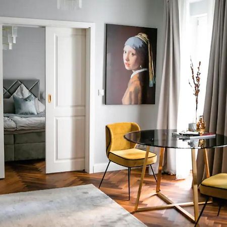 Arbio I Design Apart Near Deutsche Oper Berlin Bagian luar foto