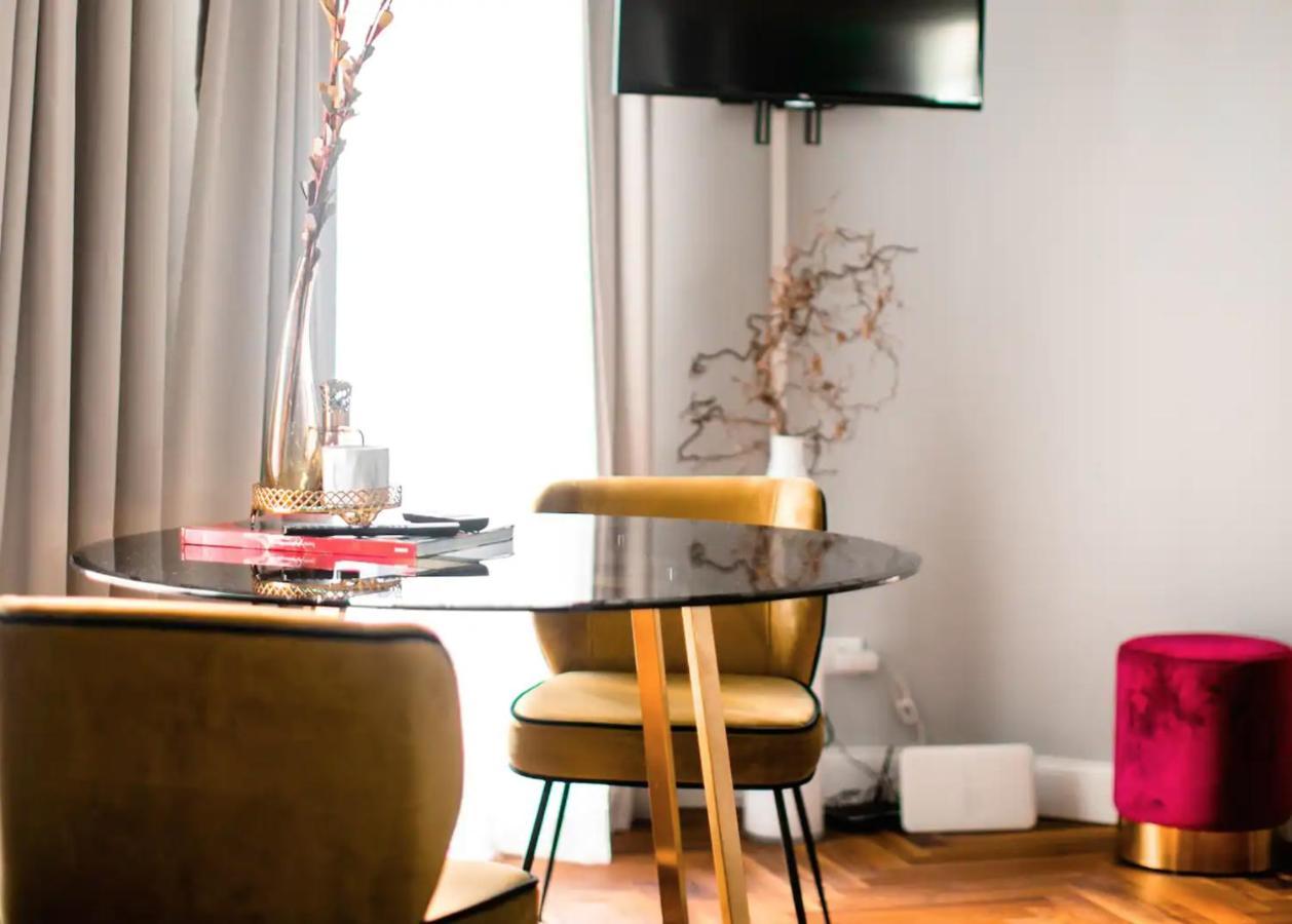Arbio I Design Apart Near Deutsche Oper Berlin Bagian luar foto